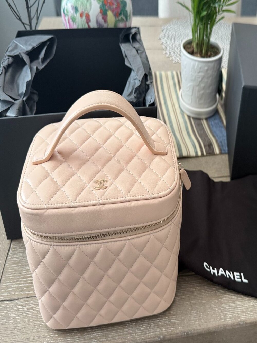 Chanel AUTHENTIC Matelasse Vanity Pink Peach Bag Makeup NEW Italy Clutch Handbag